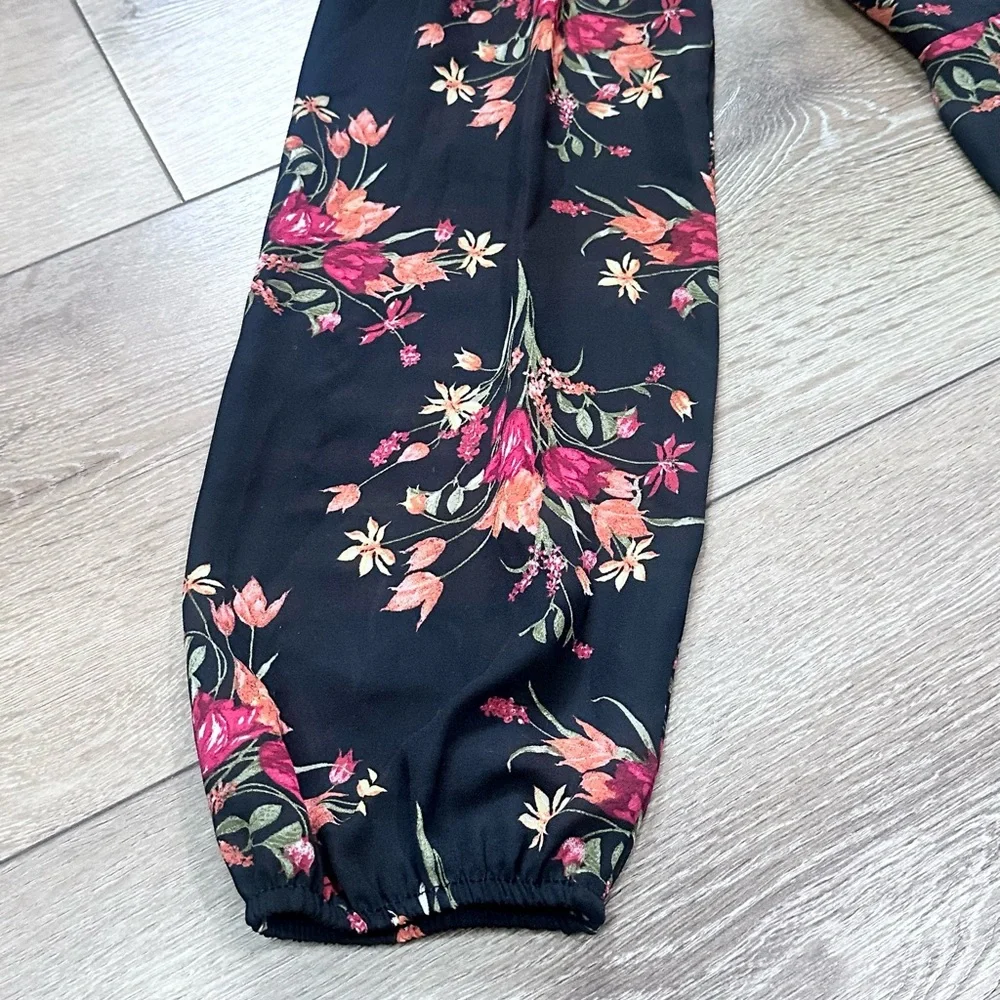 Francesca’s Mi Ami Charlotte Floral Mini Wrap Dress - Picture 8 of 15